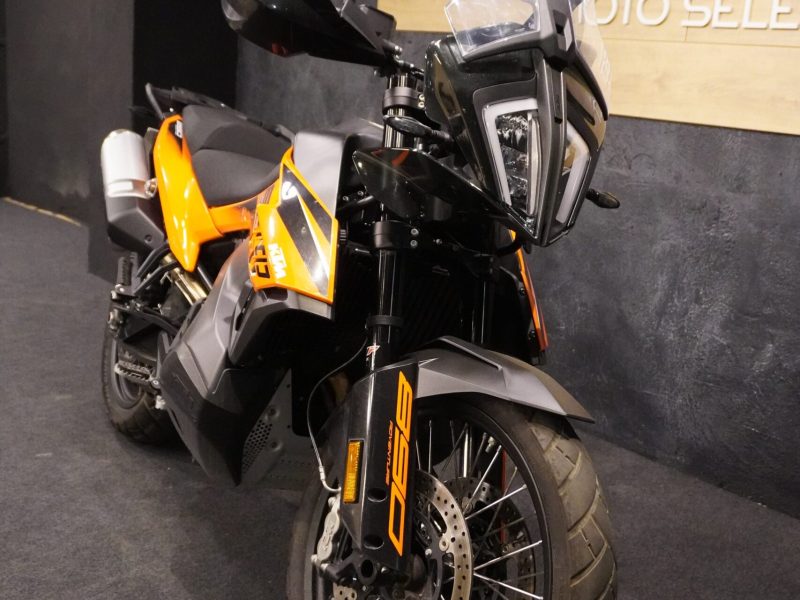KTM 890 ADVENTURE
